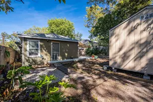 428 W Lullwood Ave, San Antonio, TX 78212 - Photo 32