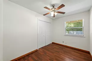 4610 S 1st St, Austin, TX 78745 - Photo 18