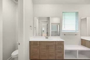 233 W Faulkner St, Liberty Hill, TX 78642 - Photo 24