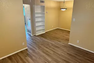 2401 Manor Rd, Austin, TX 78722 - Photo 16