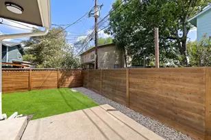 2009 Kirksey Dr, Austin, TX 78741 - Photo 34