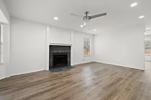 2009 Kirksey Dr, Austin, TX 78741 - Photo 8