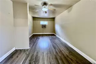 2009 Kirksey Dr, Austin, TX 78741 - Photo 32