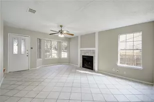 2009 Kirksey Dr, Austin, TX 78741 - Photo 6