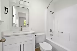 2009 Kirksey Dr, Austin, TX 78741 - Photo 14