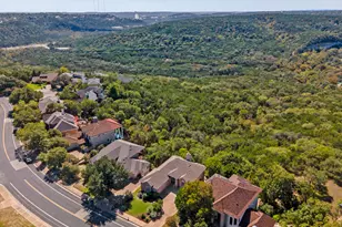8802 Bluegrass Dr, Austin, TX 78759 - Photo 30