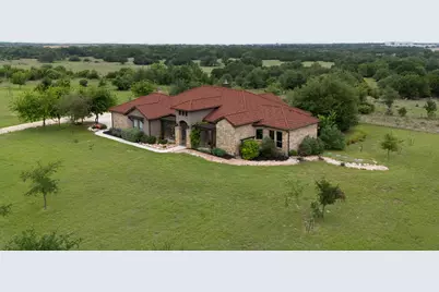128 Strada Luca, Florence, TX 76527 - Photo 4