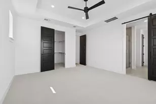 16 Maybury Wy, Lakeway, TX 78738 - Photo 12