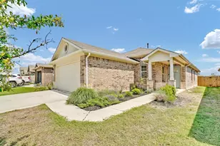 1425 Fairhaven Gtwy, Georgetown, TX 78626 - Photo 2