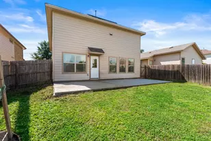 6735 Plains Crest Dr, Del Valle, TX 78617 - Photo 32