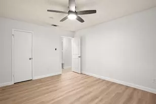 8603 Woodstone Dr, Austin, TX 78757 - Photo 10