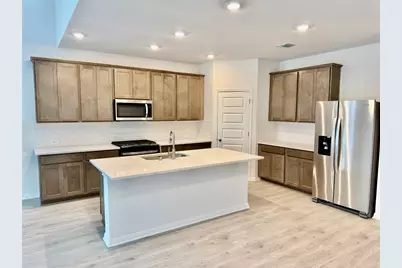 208 Coopers Hawk Crest, Cedar Creek, TX 78612 - Photo 2