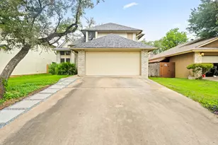 8712 Coastal Dr, Austin, TX 78749 - Photo 2