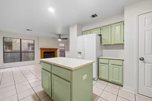 8712 Coastal Dr, Austin, TX 78749 - Photo 10