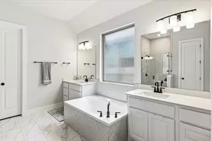 117 Peacevine Ln, Liberty Hill, TX 78642 - Photo 20