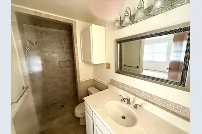 1204 E Lake Drive, Taylor, TX 76574 - Photo 4