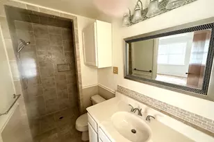 1204 E Lake Dr, Taylor, TX 76574 - Photo 4