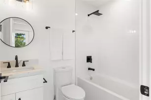 5912 Harold Ct, Austin, TX 78721 - Photo 6