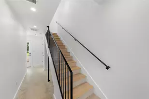 5912 Harold Ct, Austin, TX 78721 - Photo 4