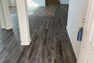 124 Hollis Ln, Kyle, TX 78640 - Photo 4