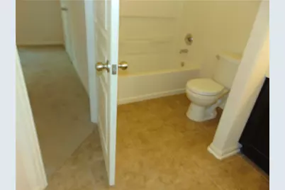 124 Hollis Lane, Kyle, TX 78640 - Photo 10