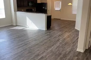 124 Hollis Ln, Kyle, TX 78640 - Photo 6