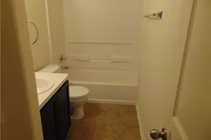 124 Hollis Ln, Kyle, TX 78640 - Photo 12