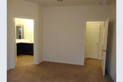 124 Hollis Lane, Kyle, TX 78640 - Photo 8