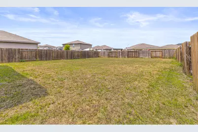 304 Hyacinth Way UNIT #7-K, Jarrell, TX 76537 - Photo 26