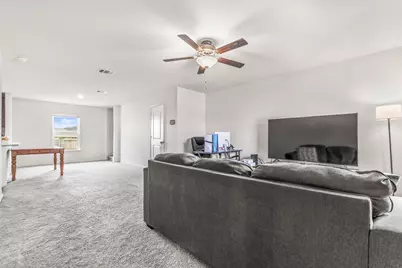 304 Hyacinth Way UNIT #7-K, Jarrell, TX 76537 - Photo 4