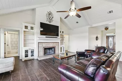 498 N County Line Road, Elgin, TX 78621 - Photo 4