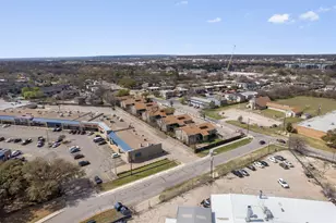 8621 Putnam Dr, Austin, TX 78757 - Photo 22