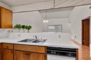 8621 Putnam Dr, Austin, TX 78757 - Photo 14