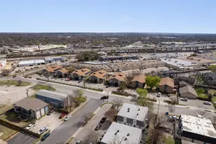 8621 Putnam Dr, Austin, TX 78757 - Photo 4