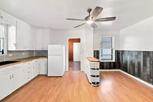312 S Wilson Ave, Giddings, TX 78942 - Photo 4