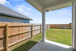 255 Gus Loop, Georgetown, TX 78626 - Photo 16