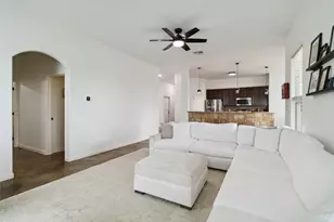 173 Kipahulu Dr, Bastrop, TX 78602 - Photo 8