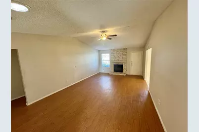 7802 Scotland Yard, Austin, TX 78759 - Photo 2