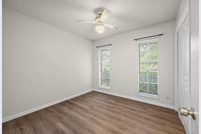 7506 Glenhill Road, Austin, TX 78752 - Photo 14