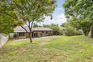 7506 Glenhill Rd, Austin, TX 78752 - Photo 24
