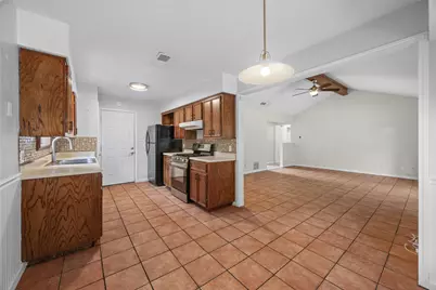 7506 Glenhill Road, Austin, TX 78752 - Photo 10