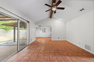 7506 Glenhill Rd, Austin, TX 78752 - Photo 4