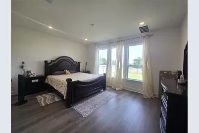 124 Ribera Drive, Liberty Hill, TX 78642 - Photo 14