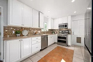 1100 Huntridge Dr, Austin, TX 78758 - Photo 4