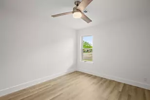 9006 Lodge Ct, Austin, TX 78758 - Photo 16
