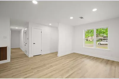 9006 Lodge Court, Austin, TX 78758 - Photo 12