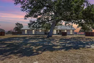 9203 S US Hwy 77 Hwy, Rockdale, TX 76567 - Photo 1