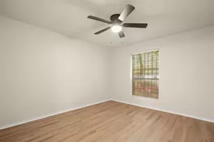 2401 Leon St, Austin, TX 78705 - Photo 10