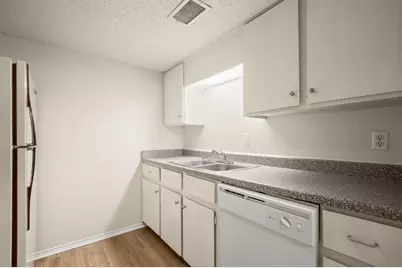 2401 Leon Street #105, Austin, TX 78705 - Photo 2