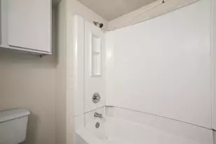 2401 Leon St, Austin, TX 78705 - Photo 16